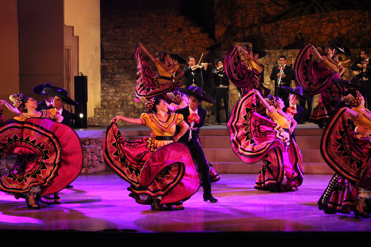 Grandeza Mexicana Folk Ballet Company: Diciembre Mexicano