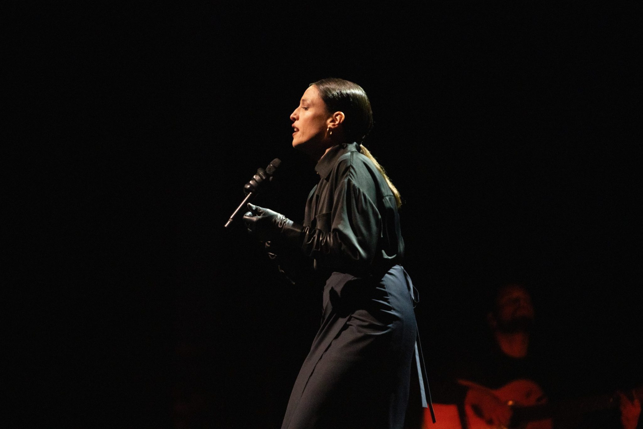 Photo of Carminho onstage
